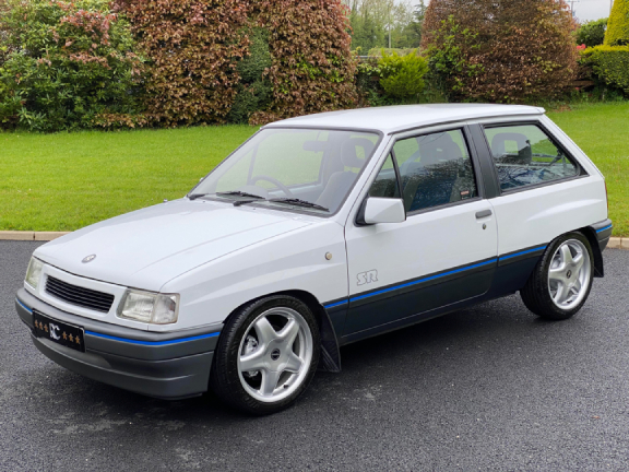 1991 WHITE VAUXHALL NOVA 1.4SR