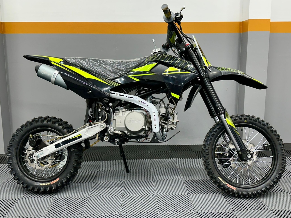 BRAND NEW 2024 STOMP Z3R-140 PITBIKE